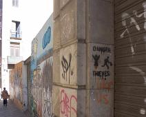 East barri Gotic, Danger Thieves
