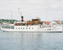 Dampbåt Marstrand med flagg