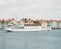 Dampbåt Marstrand med flagg