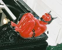 b33