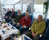 Servering om bord   Færøyene, Sørvágsvatn : Færøyene, Sørvágsvatn