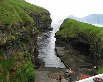 Naturhavn   Gjógv : Gjógv