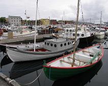 Thorshavn, dagens båter m tradisjonelle skrog
