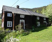 Lomen gård