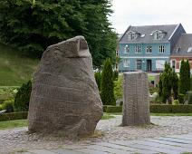 Harald og Gorm runesteiner