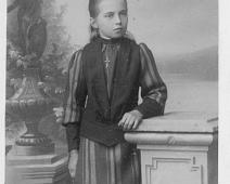 Anna Berentzen   Anna Aars g. Berentzen f. 1878, Foto Mathea Hoberg Holmestrand : Anna Aars g. Berentzen f. 1878, Foto Mathea Hoberg Holmestrand