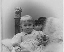 Bodil Berentzen   Bodil Christine Berentzen g. Brøholdt f. 1894, Foto Gustav Borgen Universitetsgd 6 Christiania : Bodil Christine Berentzen g. Brøholdt f. 1894, Foto Gustav Borgen Universitetsgd 6 Christiania
