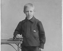 Svein Krogh   Foto Helene Ingeberg Tollbodgaten 22 Christiania, Svein Krogh f. 1892 : Foto Helene Ingeberg Tollbodgaten 22 Christiania, Svein Krogh f. 1892