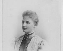 Marie Klvenberg Frisak f 1879-02-03 d 1961-12-31   Foto Elisabeth Helmer Grimstad, Marie Klevenberg g. Frisak f. 1879 : Foto Elisabeth Helmer Grimstad, Marie Klevenberg g. Frisak f. 1879